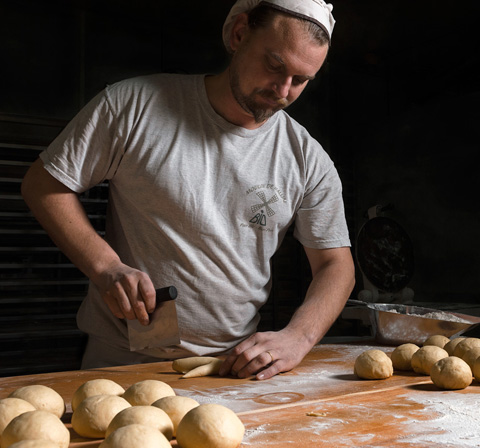 Fournil Kristof, Artisan Boulanger, Pains Bio au Levain Naturel