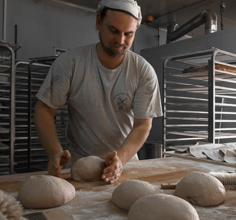 Fournil Kristof, Artisan Boulanger, Pains Bio au Levain Naturel