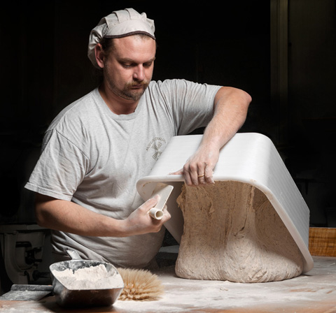 Fournil Kristof, Artisan Boulanger, Pains Bio au Levain Naturel