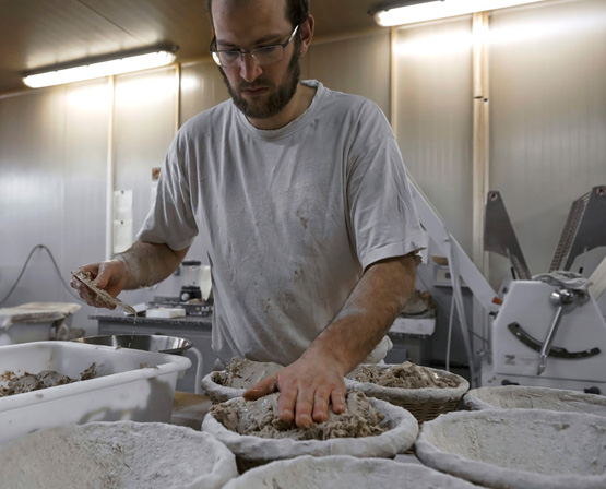Fournil Kristof, Artisan Boulanger, Pains Bio au Levain Naturel